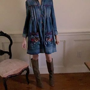 Rare, Vintage style denim, embroidered flower pouch pockets dress